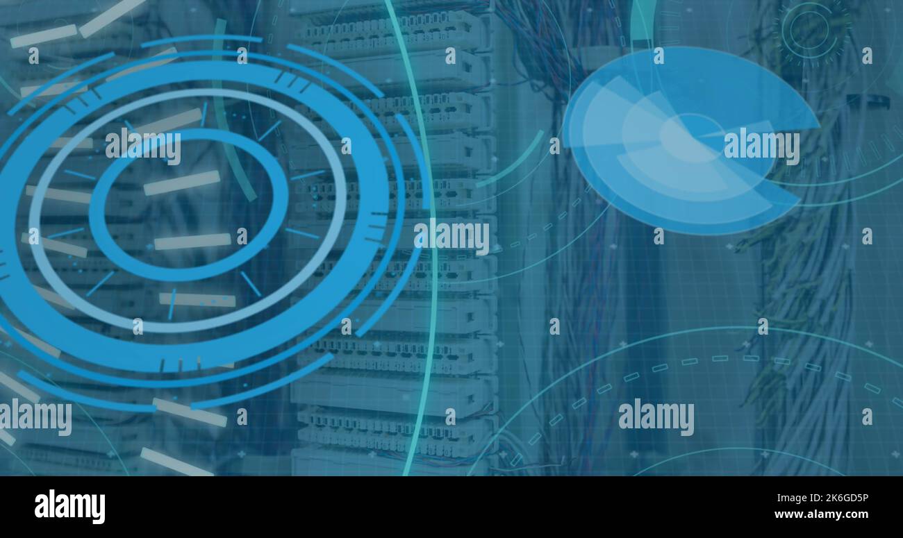 Image de l'acquisition de l'oscilloscope avec traitement de texte et de données 5g dans la salle des serveurs Banque D'Images