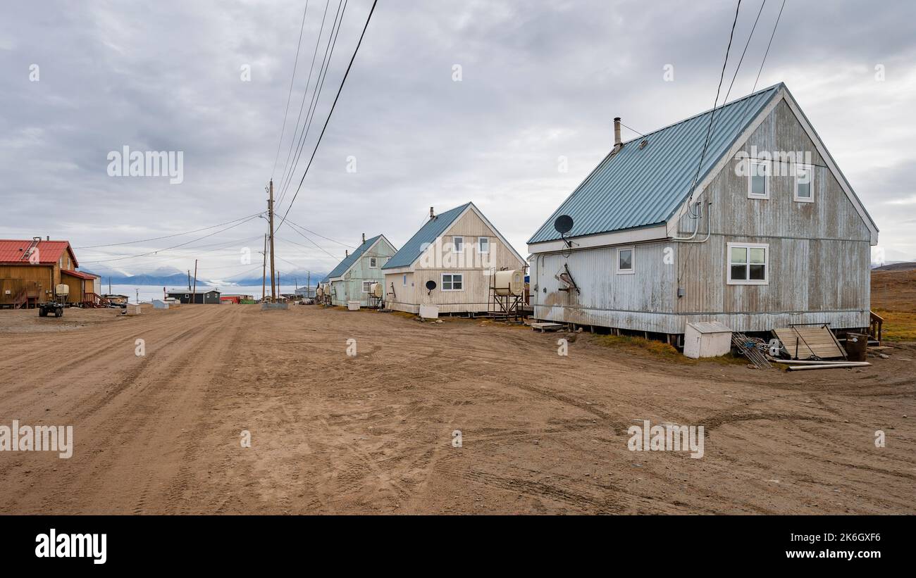 Vue du logement dans la communauté arctique de Pond Inlet (Mittimatalik), Nunavut Banque D'Images