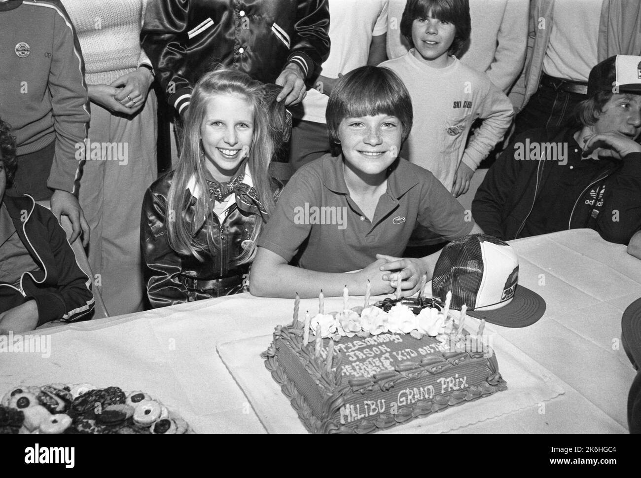 Allison Balson, Jason Bateman et Adam Rich lors de l'anniversaire de Jason Bateman en 13th au Grand Prix de Malibu à Northridge, en Californie, sur 17 janvier 1982. Crédit: Ralph Dominguez/MediaPunch Banque D'Images