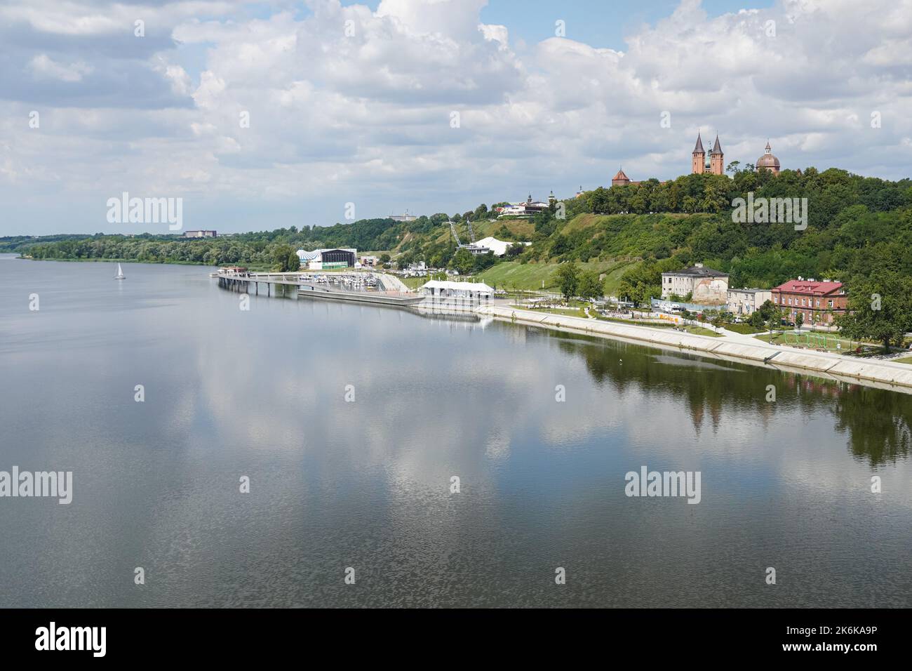 Colline de Tum au-dessus de la Vistule à Plock, Pologne Banque D'Images