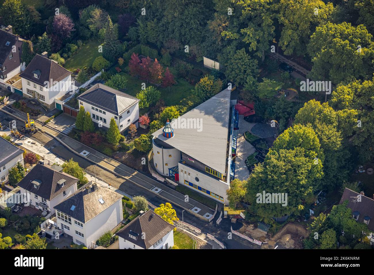 Vue aérienne, jardin d'enfants municipal Zipfelmütze, Neheim, Arnsberg, Sauerland, Rhénanie-du-Nord-Westphalie, Allemagne, DE, Europe, maternelle, Soin de jour cent Banque D'Images