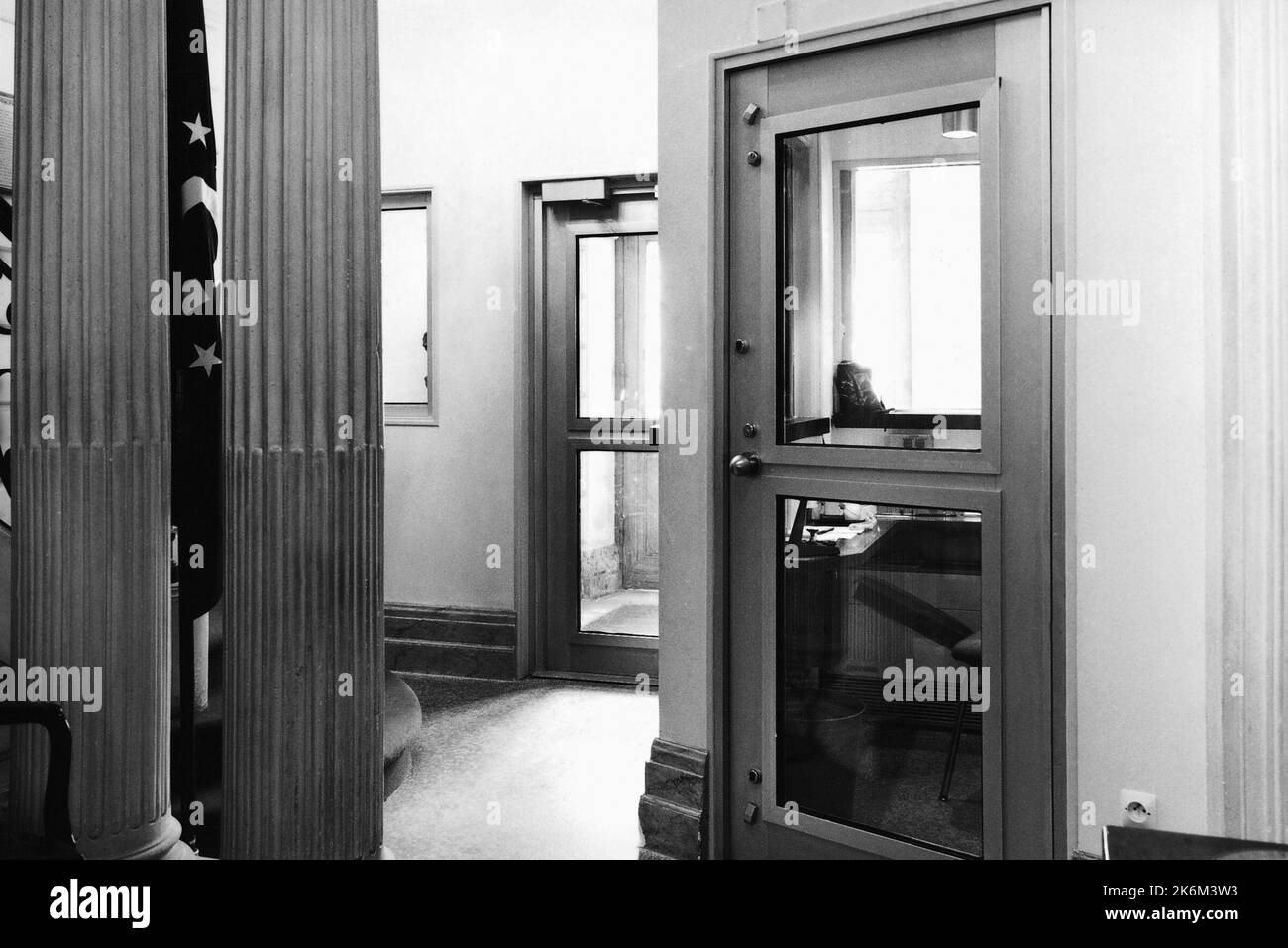 Bordeaux - Consulat Office Building - 1985, Etats-Unis photographies relatives aux ambassades, consulats et autres bâtiments outre-mer Banque D'Images