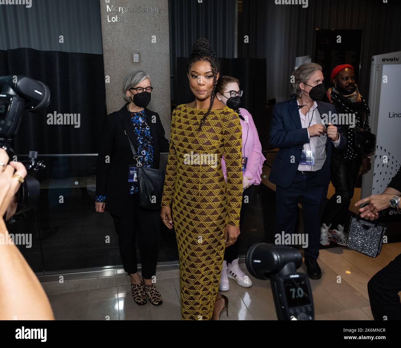 New York, États-Unis. 14th octobre 2022. Gabrielle Union arrive sur le tapis rouge pour la première mondiale de « l'inspection » au Festival du film de New York à la salle Alice Tully à New York, NY, vendredi, 14 octobre 2022. Photo de Gabriele Holtermann/UPI crédit: UPI/Alay Live News Banque D'Images