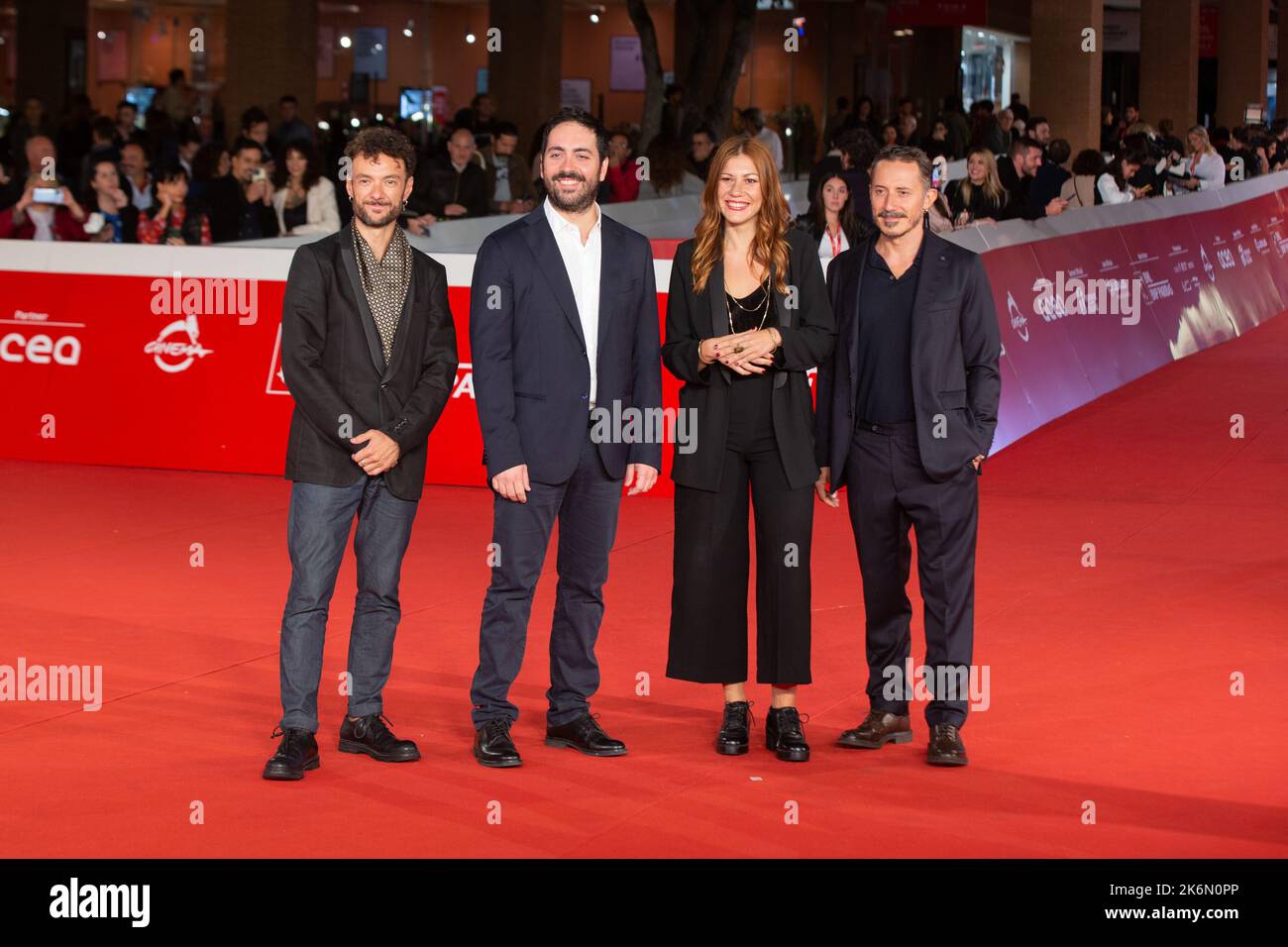 Rome, Italie. 14th octobre 2022. Les réalisateurs italiens Matteo Rovere, Michele Alhaique, Enrico Maria Artale, Francesca Mazzoleni assistent au tapis rouge de 'Romulus II' pendant la deuxième soirée de la dix-septième édition du Festival du film de Rome (photo de Matteo Nardone/Pacific Press) Credit: Pacific Press Media production Corp./Alamy Live News Banque D'Images