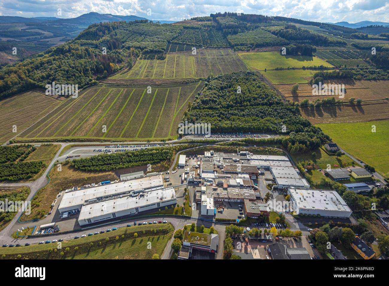 Photo aérienne, Tital GmbH Howmet Aerospace, Ostenberg, Bestwig, région de la Ruhr, Rhénanie-du-Nord-Westphalie, Allemagne, DE, Europe, Entreprises commerciales, Commerc Banque D'Images