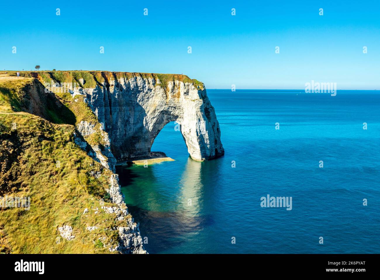 Promenade Sur La Plage Sur La Magnifique C te Alb tre Pr s D tretat Promenade Sur La Plage Sur La Magnifique C te Alb tre Pr s D tretat