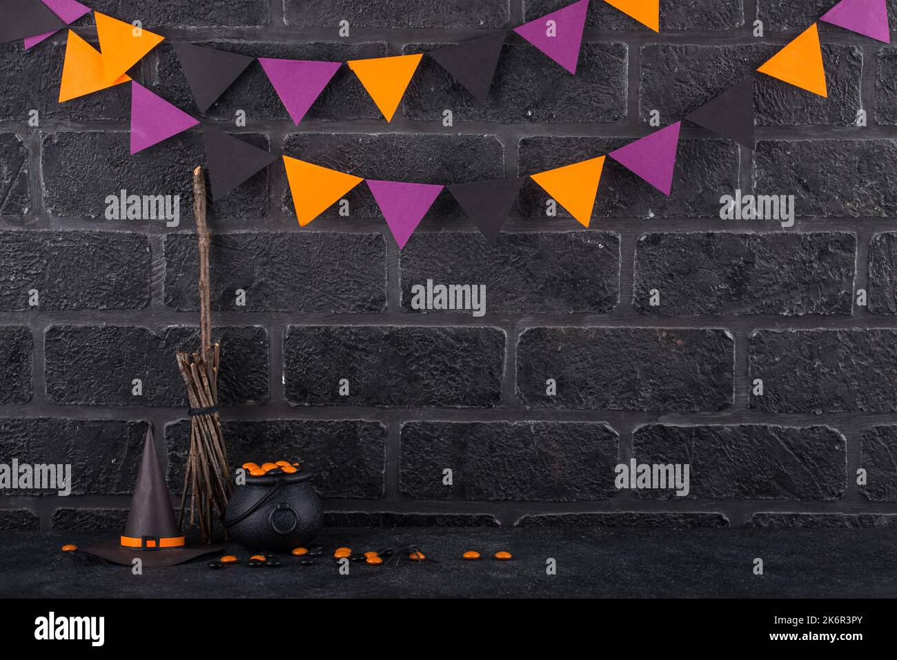 Arrière-plan Halloween avec chapeau de sorcières Banque D'Images