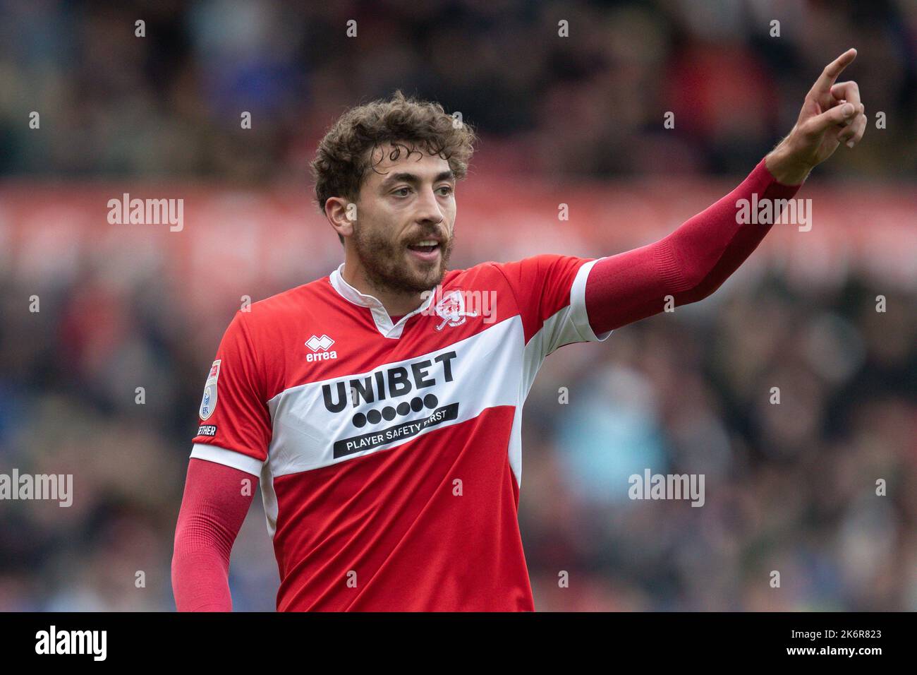 Matt Crooks #25 de Middlesbrough gestes et réactions pendant le match du championnat Sky Bet Middlesbrough vs Blackburn Rovers au stade Riverside, Middlesbrough, Royaume-Uni, 15th octobre 2022 (photo de James Heaton/News Images) Banque D'Images