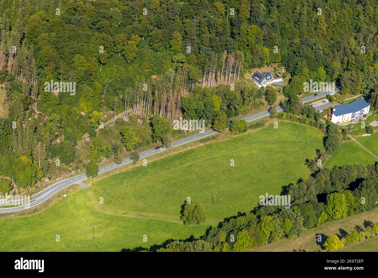 , Vue aérienne, Haus Winkhausen Sozialwerk St. Georg, sur la route fédérale B236, Oberkirchen, Schmallenberg, pays aigre, Rhénanie-du-Nord-Westphalie, Allemagne, Banque D'Images