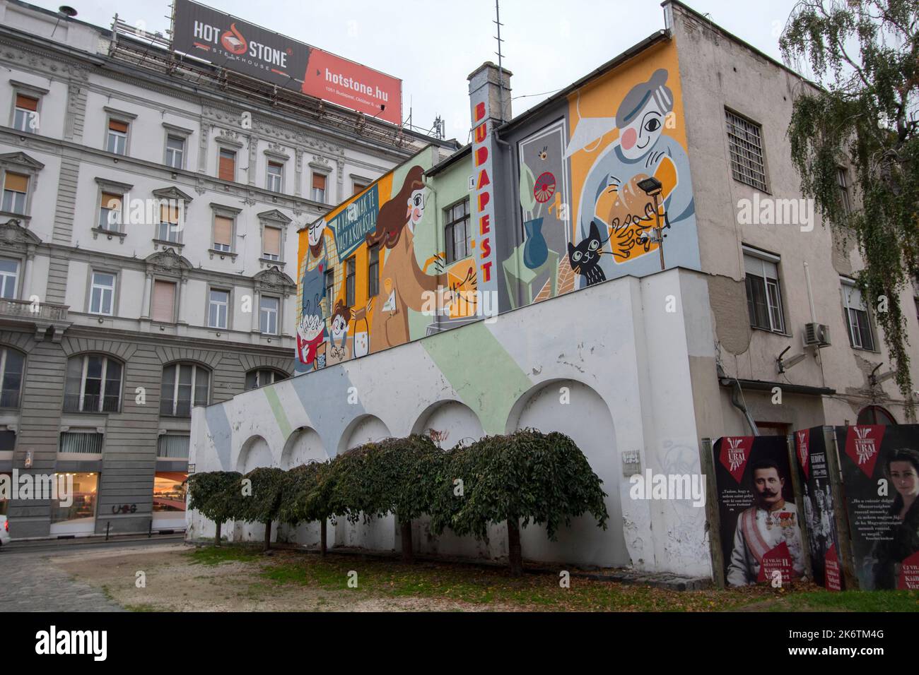 Graffiti sur un mur à Budapest, scène de la ville, Hongrie Banque D'Images