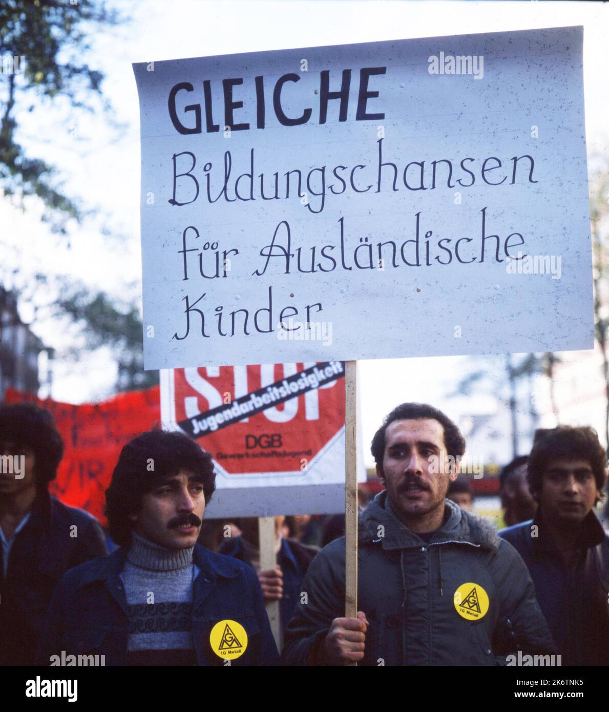 Remscheid. Les Turcs manifestent contre l'organisation radicale de droite Greue Woelfe et le fascisme. vers 1979-80 Banque D'Images