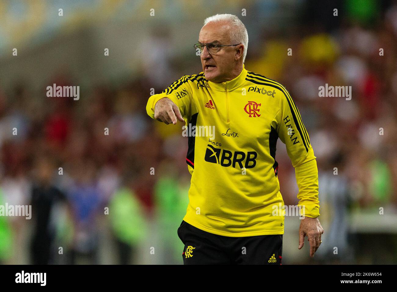 DORIVAL JUNIOR de Flamengo pendant le match entre Flamengo et Atletico MG dans le cadre de Brasileirao série A 2022 au stade Maracana sur 15 octobre 2022 à Rio de Janeiro, Brésil. Crédit : Ruano Carneiro/Carneiro Images/Alay Live News Banque D'Images