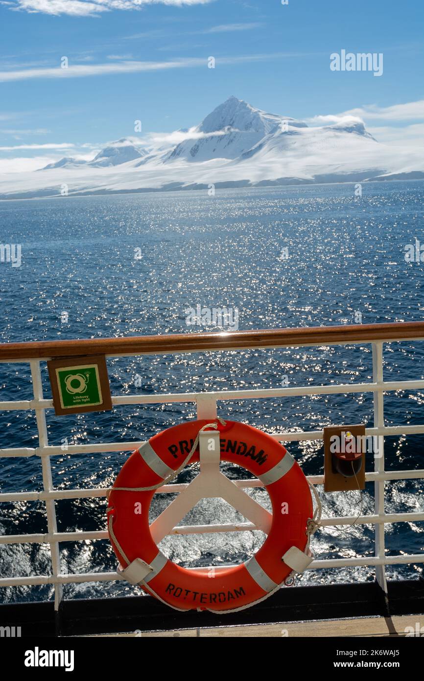 mt. william sur l'île d'anvers depuis le pont du bateau de croisière ...
