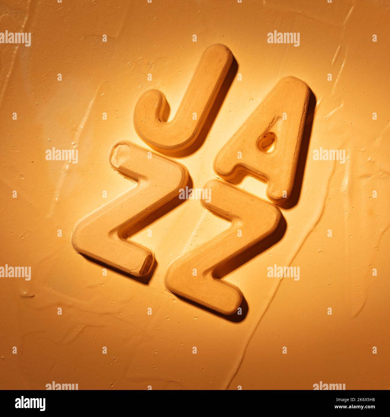 Jazz Word - inscription de slanting par des lettres moulées sur le stuc Banque D'Images