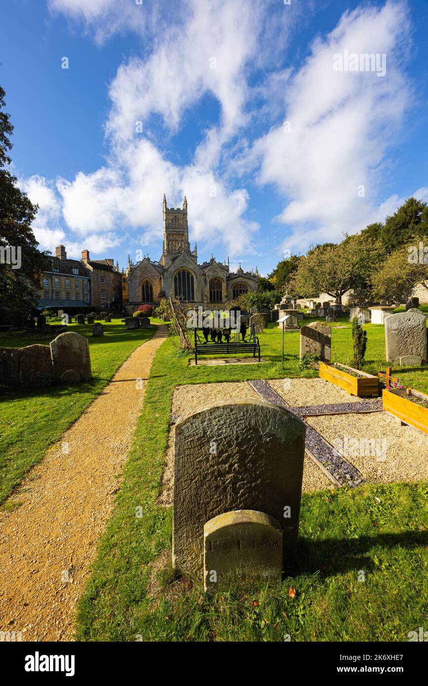 Photos de l'église paroissiale de Cirencester appelée St Jean Baptiste. Qui était la deuxième capitale de la Grande-Bretagne romaine appelée Corinium . Banque D'Images