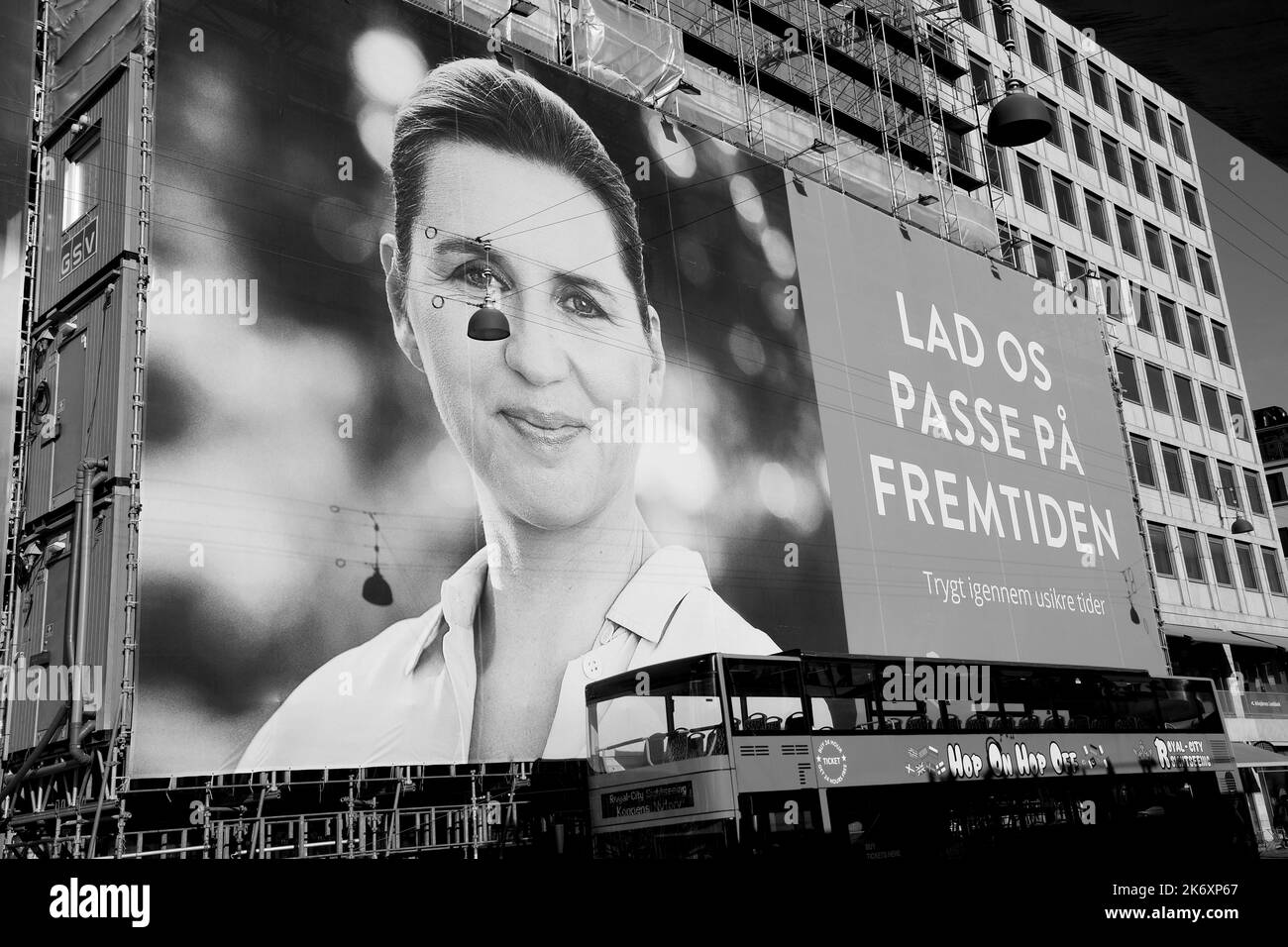 Copenahgen /Danemark/16 octobre 2022/Denmarks Premier ministre Mme mette Frederiksen leader du parti social-démocrate et candidat au poste de Premier ministre et de panneau d'affichage pour la réélection dans la capitale danoise...(photo. Francis Joseph Dean/Dean photos. Banque D'Images
