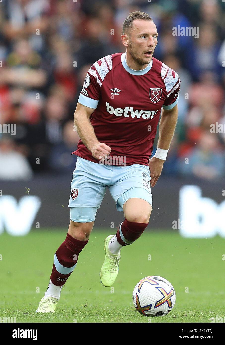 Southampton, Royaume-Uni. 16th octobre 2022. Vladimír Coufal de West Ham s'est Uni lors du match de la Premier League au stade St Mary's, à Southampton. Le crédit photo devrait se lire: Paul Terry/Sportimage crédit: Sportimage/Alay Live News Banque D'Images