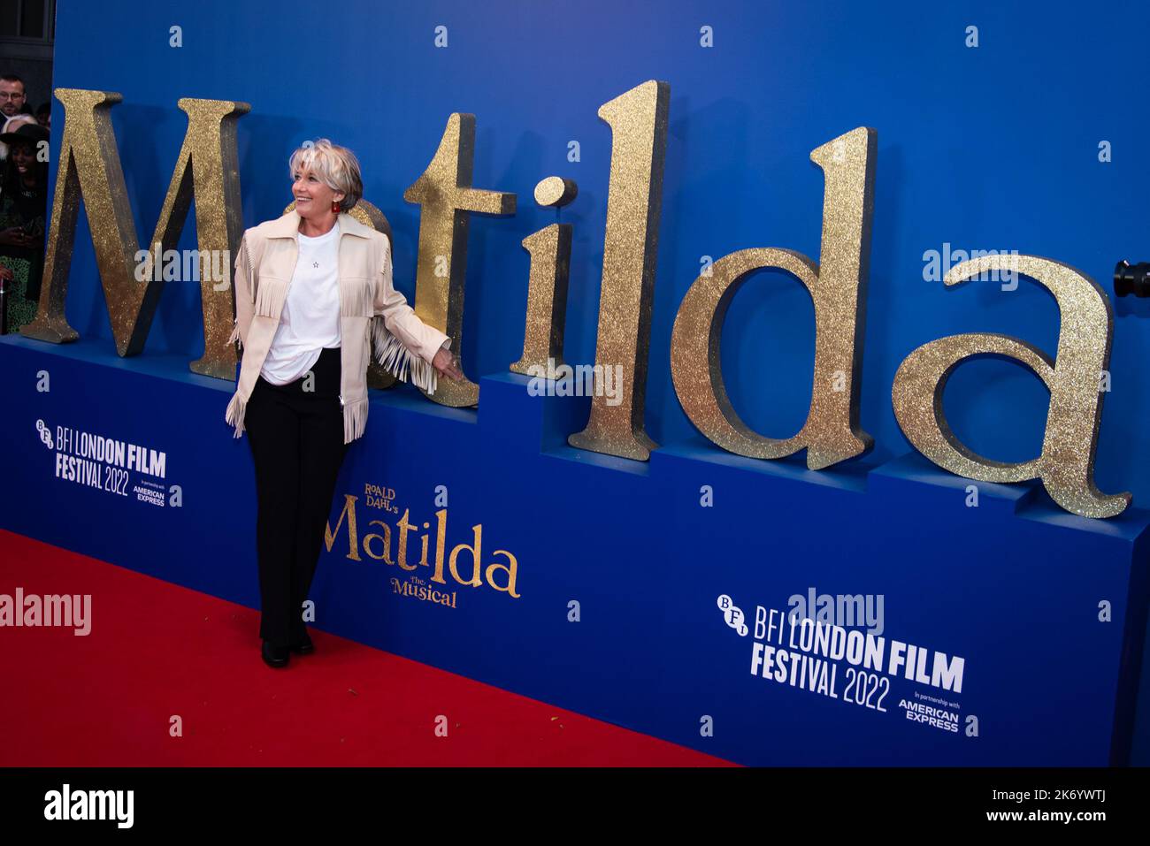 Emma Thompson participe à la première mondiale « Matilda the musical » de Roald Dahl au gala de la soirée d'ouverture lors du BFI London film Festival 66th au Royal Festival Hall de Londres. Banque D'Images