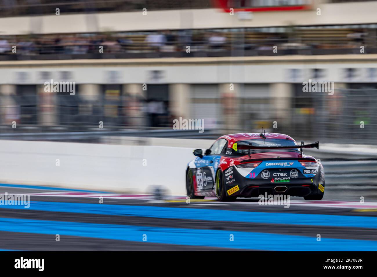 38 BELTOISE Vincent, LEMAITRE Yves, course de Mirage, Alpine A110 GT4, action pendant la ronde 6th du Championnat de France FFSA GT 2022, de 14 octobre à 16 sur le circuit Paul Ricard au Castellet, France - photo Marc de Mattia / DPPI Banque D'Images