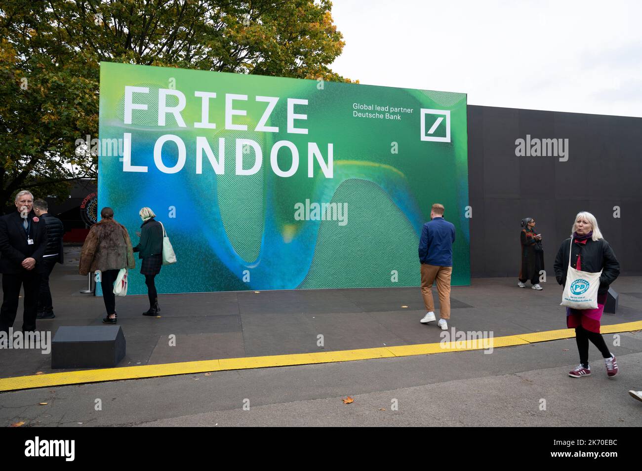 Foire d'art Frise 2022, Regents Park, Londres, entrée. Banque D'Images