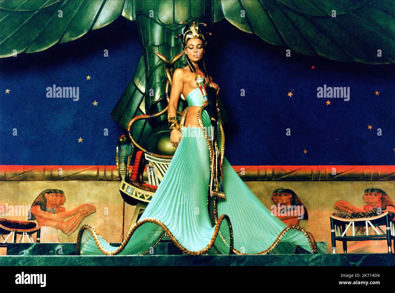 MONICA BELLUCCI, Astérix et Obélix : Mission Cléopâtre, 2002 Banque D'Images