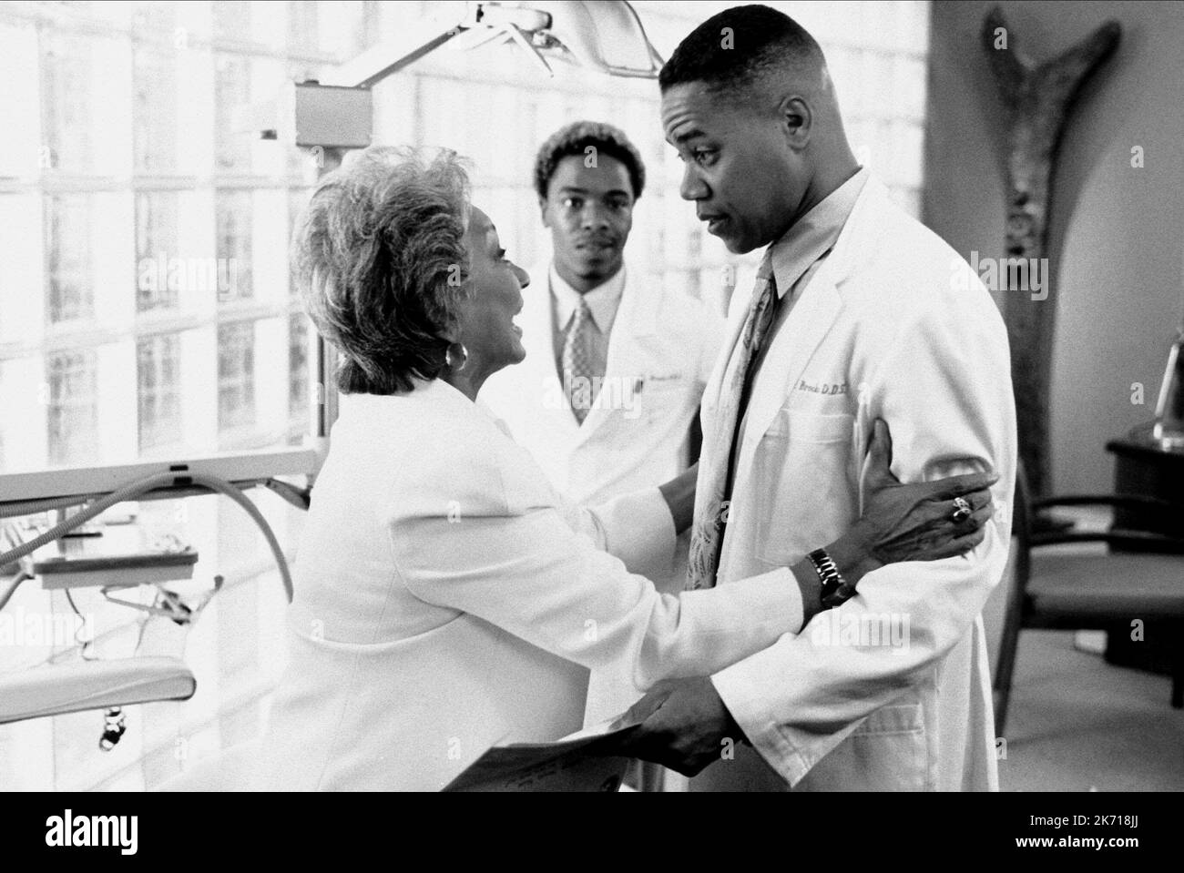 NICHELLE NICHOLS, SISQO, CUBA GOODING JR., SNOW DOGS, 2002 Banque D'Images