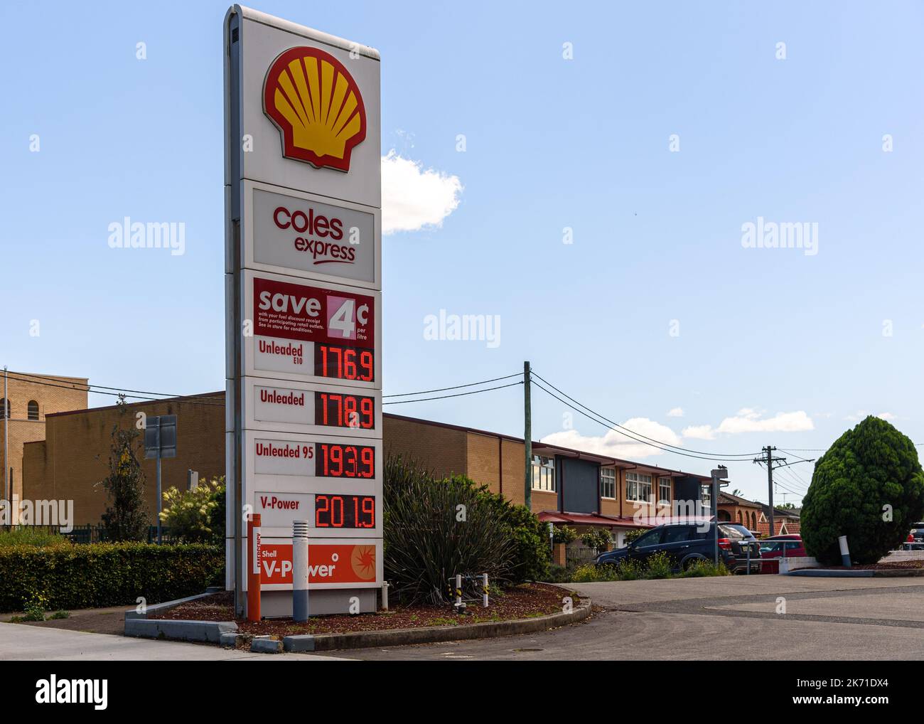 L'affiche du prix du carburant dans une station-service Shell à Sydney, en Australie Banque D'Images