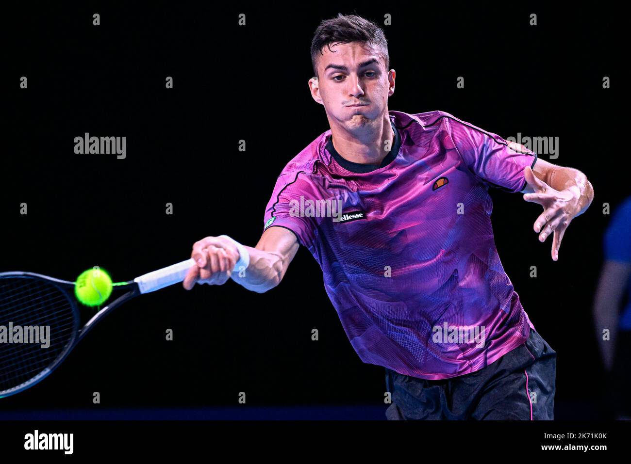 Austrian Alexander Erler en action pendant le jeu de qualification