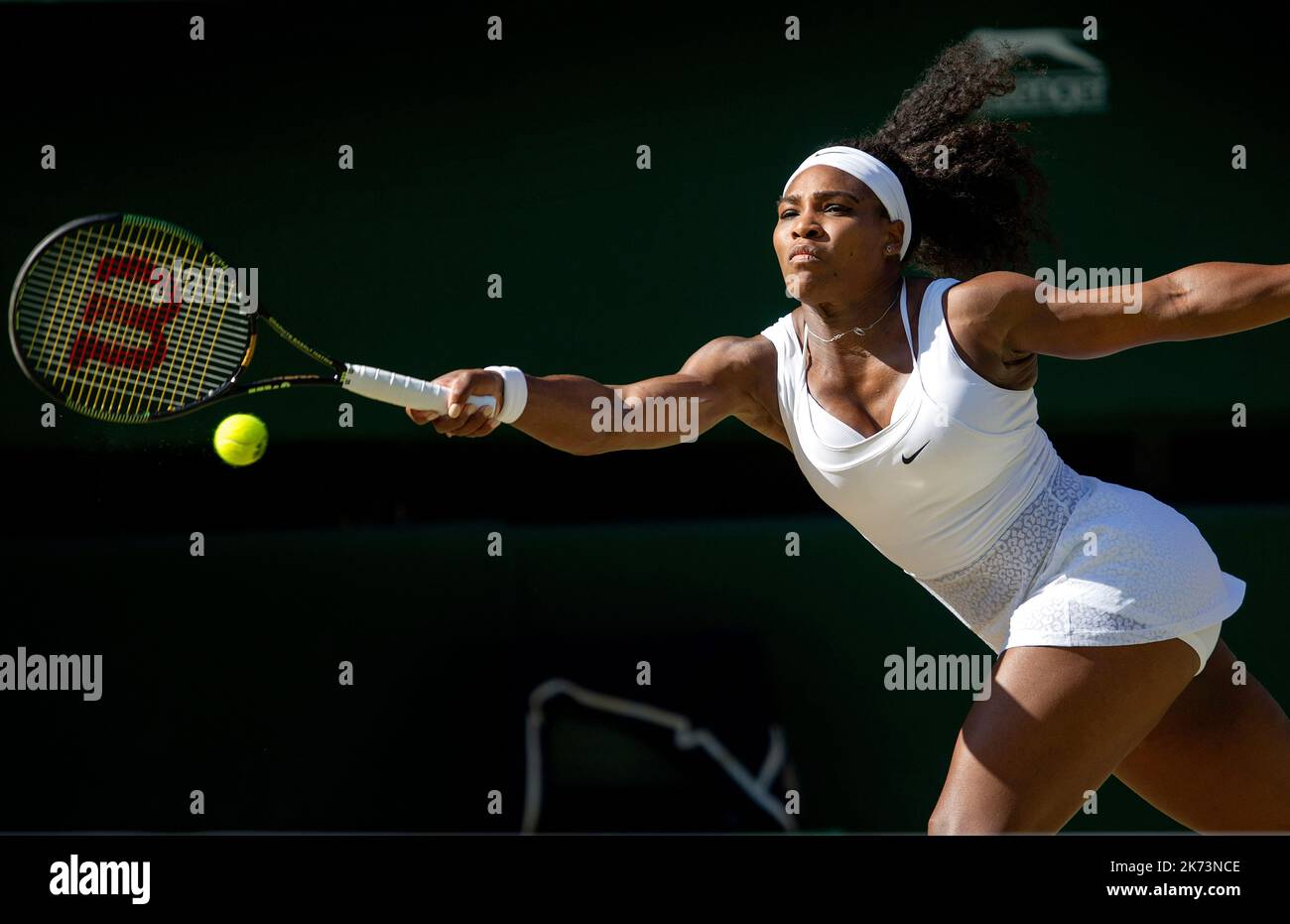 09/07/15. AELTC, Wimbledon Championships 2015, Wimbledon, Londres. Femmes célibataires semi-finale, Serena Williams (Etats-Unis) / Maria Sharapova (Rus), Centre co Banque D'Images