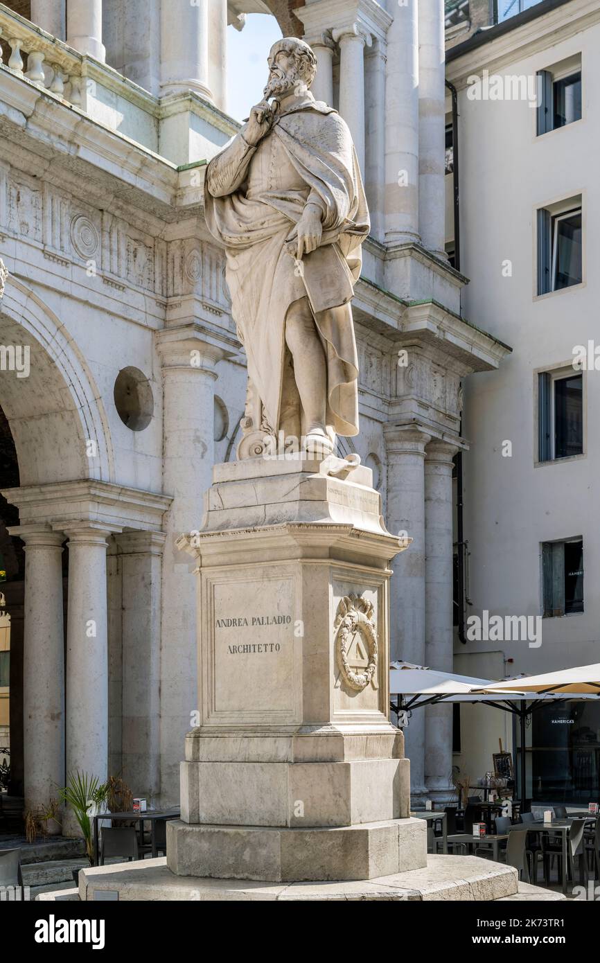 Statue d'Andrea Palladio, Piazza dei Signori, Vicenza, Vénétie, Italie Banque D'Images