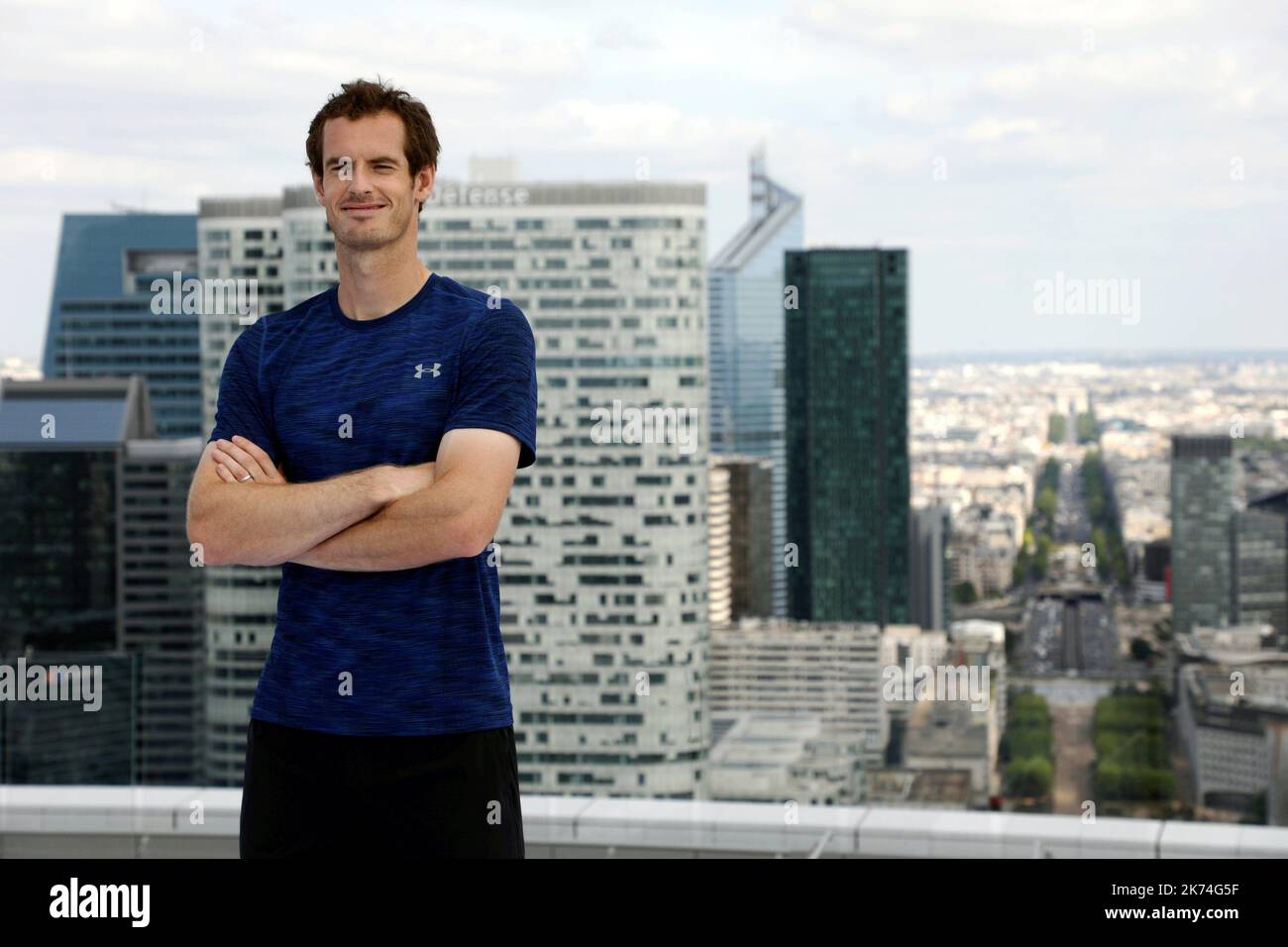 2017/05/30. SOUS ARMOUR PUBLICITÉ AVEC LES ATHLÈTES FRANÇAIS ANDY MURRAY ET TEDDY RINER.2017/05/30. SOUS LA PUBLICITÉ ARMOUR AVEC LES ATHLÈTES FRANÇAIS ANDY MURRAY ET TEDDY RINER Banque D'Images