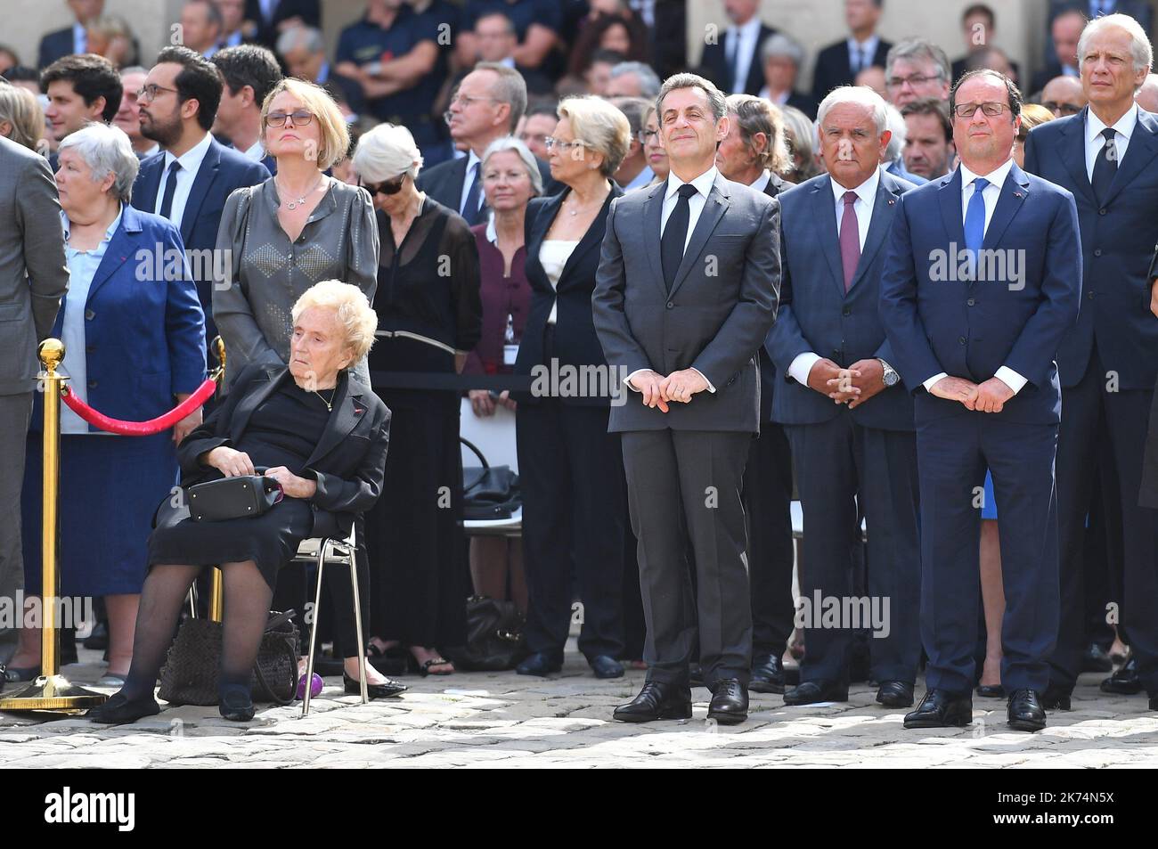 Bernadette et Claude Chirac Nicolas Sarkozy François Hollande lors de la cérémonie funéraire de Simone Veil, dans la cour des Invalides à Paris, France, 05 juillet 2017. Les survivants de l'Holocauste rejoignent le président français et les dignitaires européens lors d'une cérémonie commémorative spéciale pour Simone Veil, qui est passé des horreurs des camps de la mort nazis pour devenir président du Parlement européen et l'un des politiciens les plus vénérés de France LTG Banque D'Images