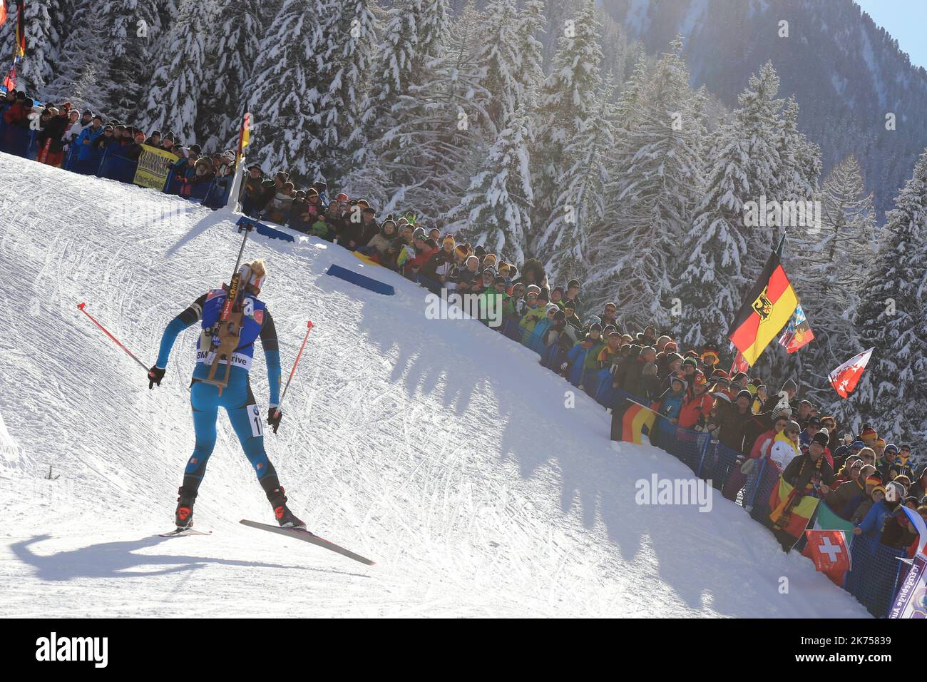 Biathlètes en action pendant la course de sprint de 7,5 km à Anterselva, Antholz, Italia on 18 janvier 2018; Marie Dorin Habert (FRA) Banque D'Images