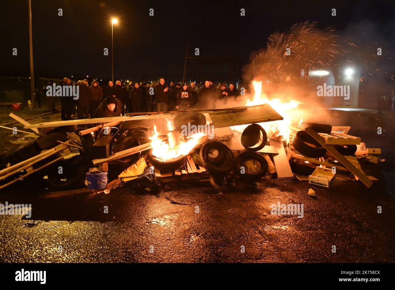 Les gardiens de prison continuent de bloquer les prisons pour protester contre leurs conditions de travail et les récentes attaques qu'ils ont subies au cours de leur travail. Banque D'Images