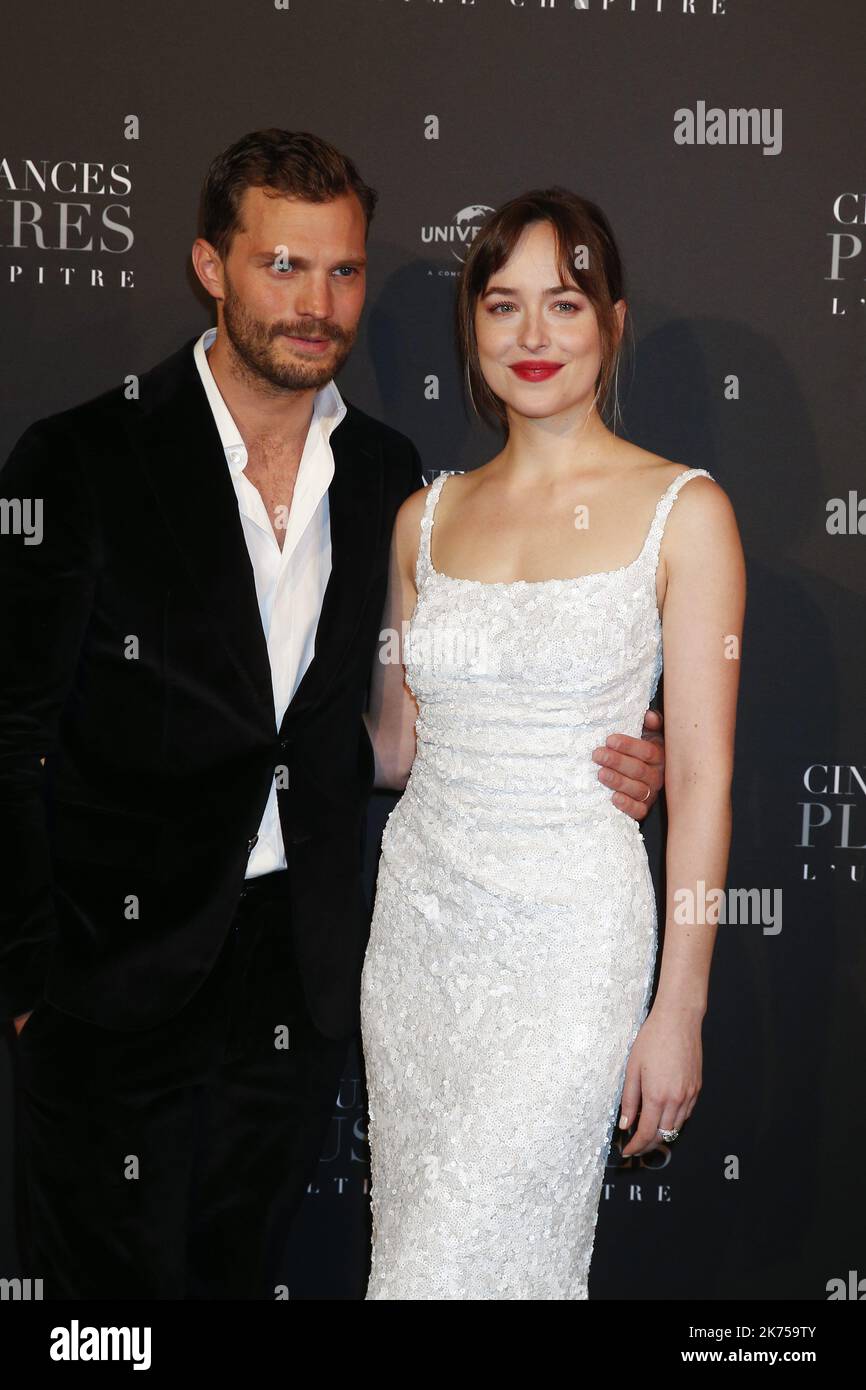 Jamie Dornan et Dakota Johnson assistent à la première de Paris 'cinquante Shades Freed - 50 nuances plus clair' à la salle Pleyel à Paris, France Banque D'Images