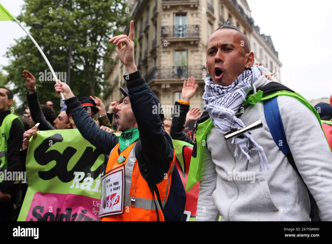 Manifestation des cheminots à Paris, France sur 14 mai 2018. ÉNicolas Joubert/Wostok presse/Maxppp 14/05/2018 Paris, France manifestation des cheminots a Paris au 16 eme jour de greve manifestation des cheminots à Paris Banque D'Images