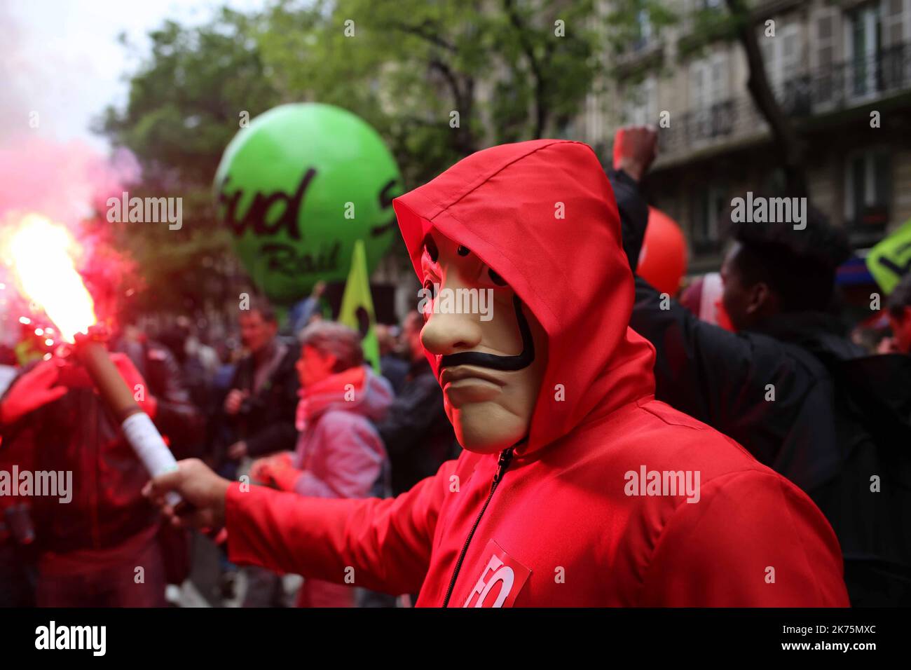 Manifestation des cheminots à Paris, France sur 14 mai 2018. ÉNicolas Joubert/Wostok presse/Maxppp 14/05/2018 Paris, France manifestation des cheminots a Paris au 16 eme jour de greve manifestation des cheminots à Paris Banque D'Images