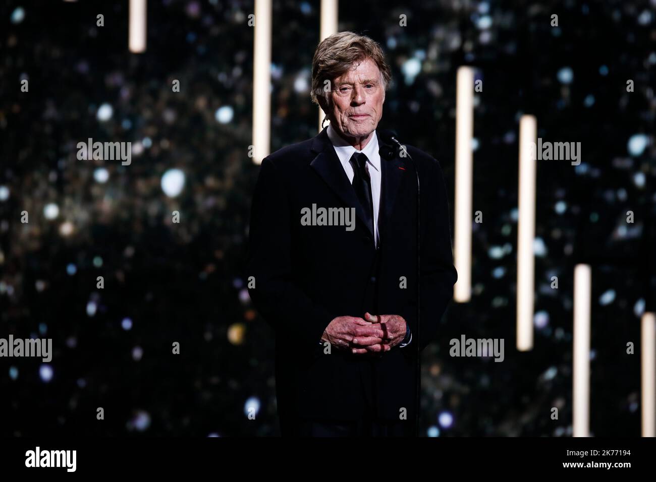 L'acteur et réalisateur AMÉRICAIN Robert Redford réagit lors de l'édition 44th de la cérémonie des Cesar film Awards Banque D'Images