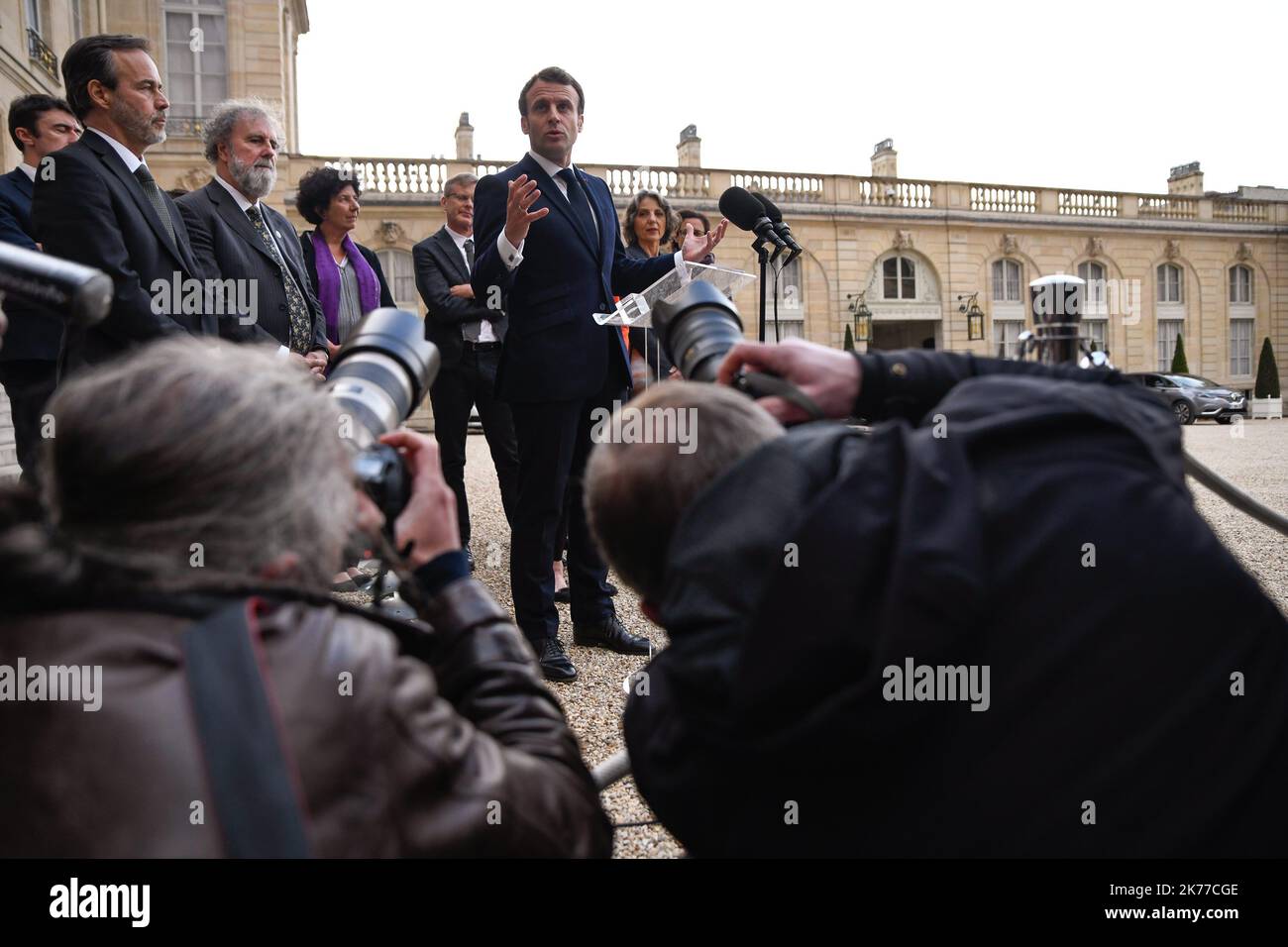 Le Président de la République française, Emmanuel Macron, a reçu la délégation des scientifiques de l'IPBES (plate-forme intergouvernementale sur la biodiversité et les services écosystémiques) à l'Elysée, à 06 mai 2019 Banque D'Images