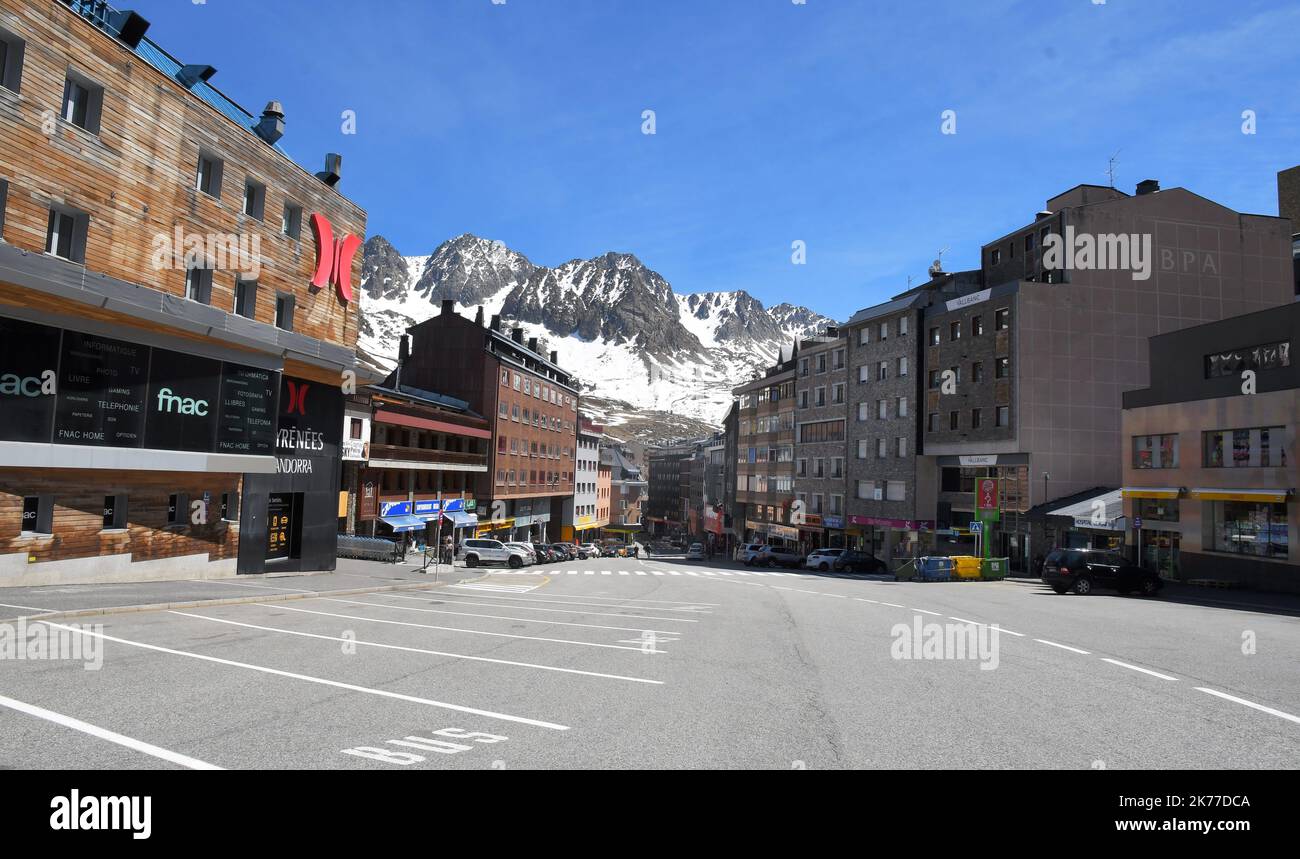 Le pas de la case, Andorre, mai 13th 2019 - après un glissement de terrain  sur la route, la ville de pas de la Casa en Andorre est maintenant à 3:30 de