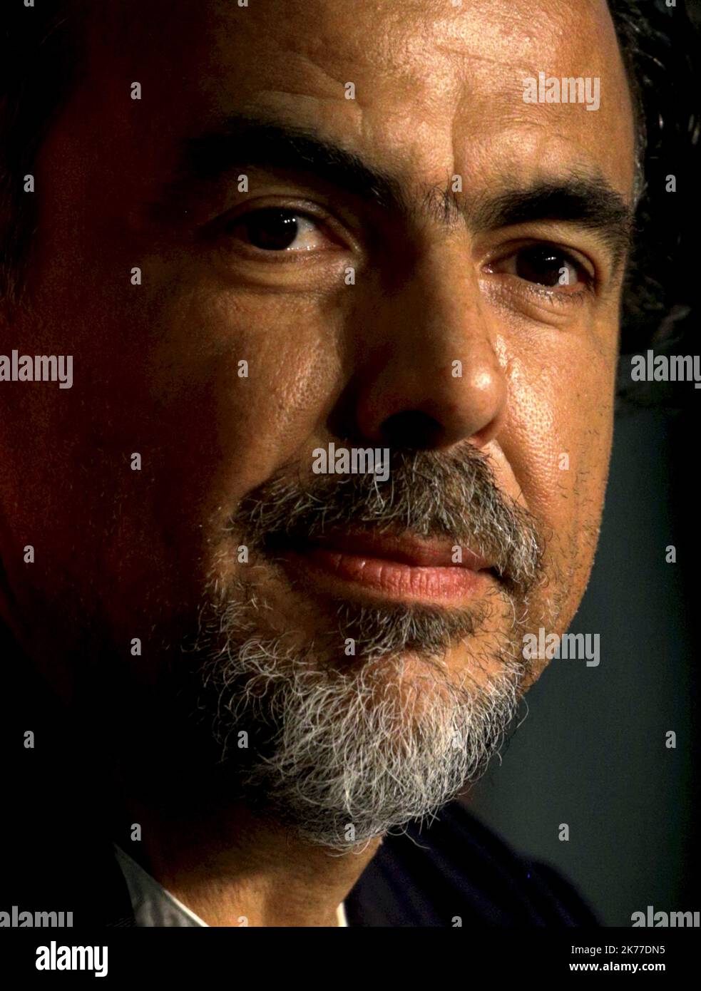 Directeur mexicain et président du jury du Festival de Cannes Alejandro Gonzalez Inarritu gestes lors de la conférence de presse du jury de l'édition 72nd du Festival de Cannes à Cannes, dans le sud de la France, à l'occasion du Festival annuel de Cannes de 14 mai 2019 71st à Cannes, en France, mai 2018. Le festival du film se déroulera du 8 au 19 mai. Banque D'Images
