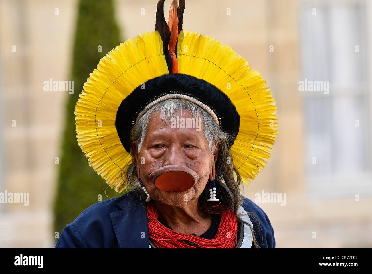 Emmanuel Macron reçoit le Cacique Raoni Metuktyre, Grand chef du peuple Kayapo au Palais de l'Elysée, à Paris Banque D'Images