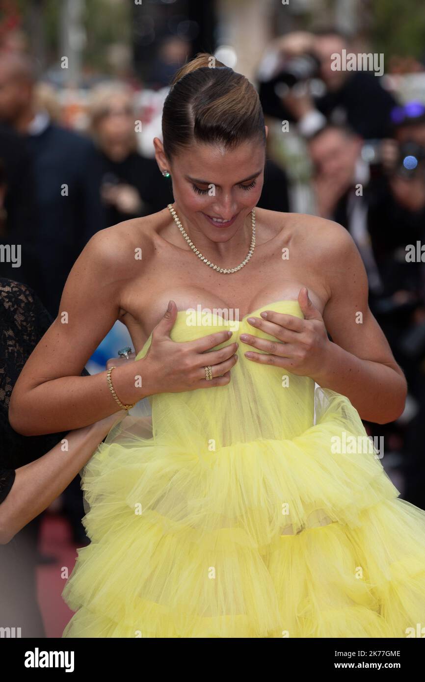 ©PHOTOPQR/LE PARISIEN/Fred Dugit ; Cinéma Cannes (06), le 22 mai 2019 montée des marches du film ROUBAIX, une LUMIERE (OH MERCY !) (France) [en préparation]. De Arnaud DESPLECHIN. Fernanda Liz photo LP / Fred Dugit 72nd Festival annuel du film de Cannes à Cannes, France, mai 2019. Le festival du film se déroulera du 14 au 25 mai. *** Légende locale *** Banque D'Images