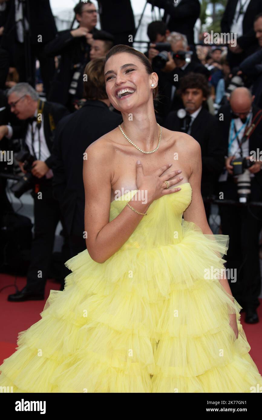 ©PHOTOPQR/LE PARISIEN/Fred Dugit ; Cinéma Cannes (06), le 22 mai 2019 montée des marches du film ROUBAIX, une LUMIERE (OH MERCY !) (France) [en préparation]. De Arnaud DESPLECHIN. Fernanda Liz photo LP / Fred Dugit 72nd Festival annuel du film de Cannes à Cannes, France, mai 2019. Le festival du film se déroulera du 14 au 25 mai. *** Légende locale *** Banque D'Images