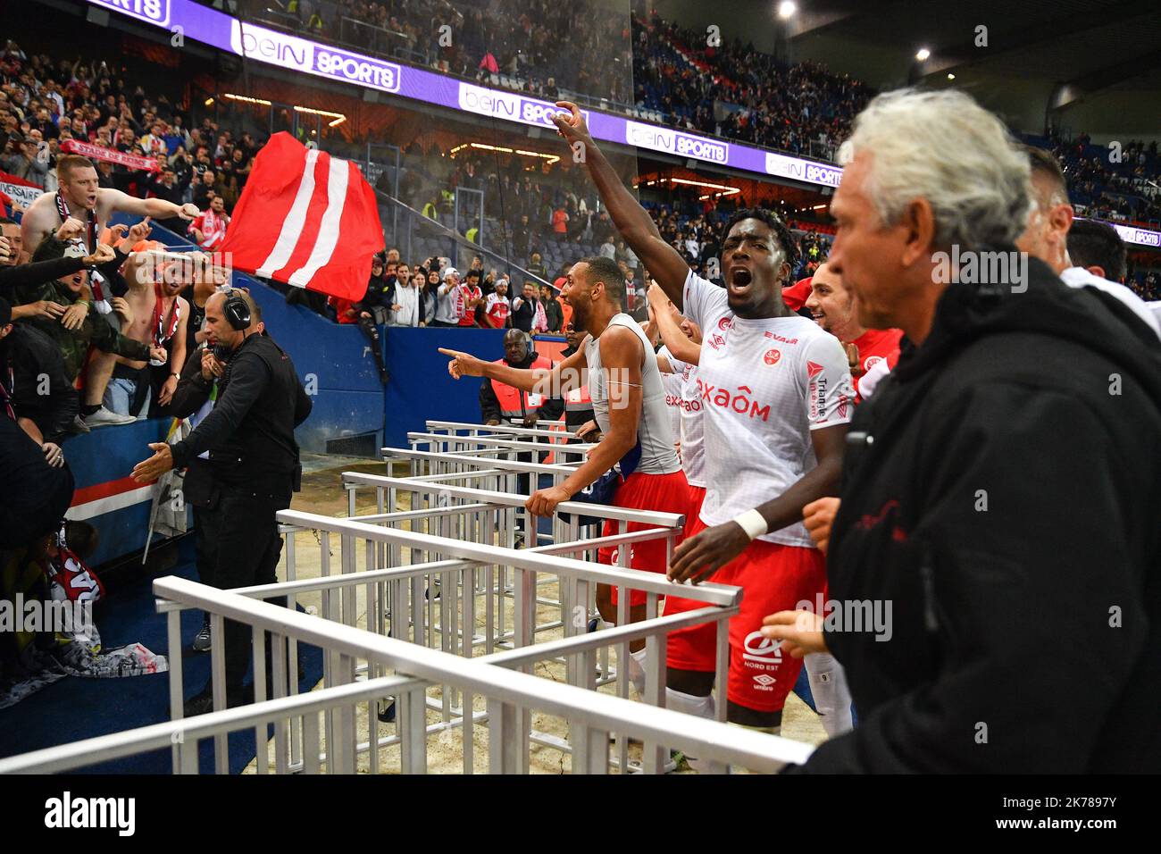 7th jour de la Ligue 1 Conforama. Joie des joueurs du stade de Reims après leur victoire de 2-0 contre Paris Saint Germain (PSG), au Parc des Princes, sur 25 septembre 2019. Banque D'Images