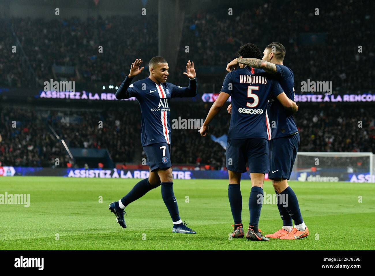 Olympique de Marseille joie de Mauro Icardi après son second but dans le 11th jour de la Ligue 1 Conforama, entre Paris Saint Germain (PSG) et Olympique Marseille (OM) le 27 octobre 2019 Banque D'Images