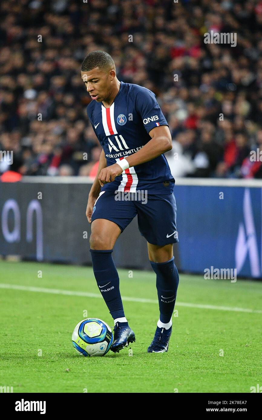 Olympique Marseille Kylian Mbappe pendant le 11th jour de la Ligue 1 Conforama, entre Paris Saint Germain (PSG) et Olympique Marseille (OM), 27 octobre 2019 Banque D'Images