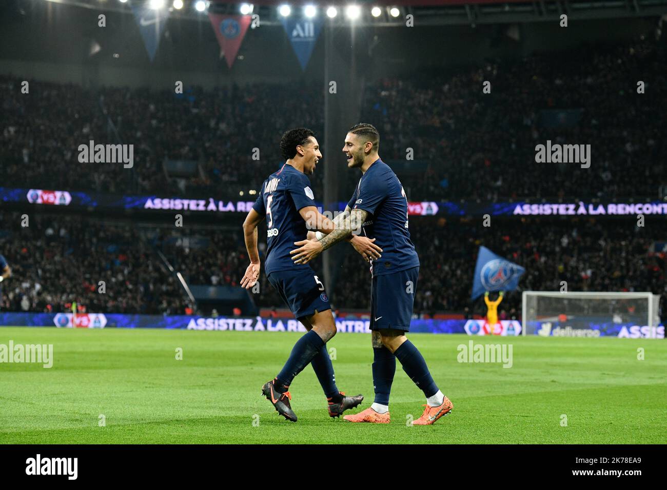 Olympique de Marseille joie de Mauro Icardi après son second but dans le 11th jour de la Ligue 1 Conforama, entre Paris Saint Germain (PSG) et Olympique Marseille (OM) le 27 octobre 2019 Banque D'Images