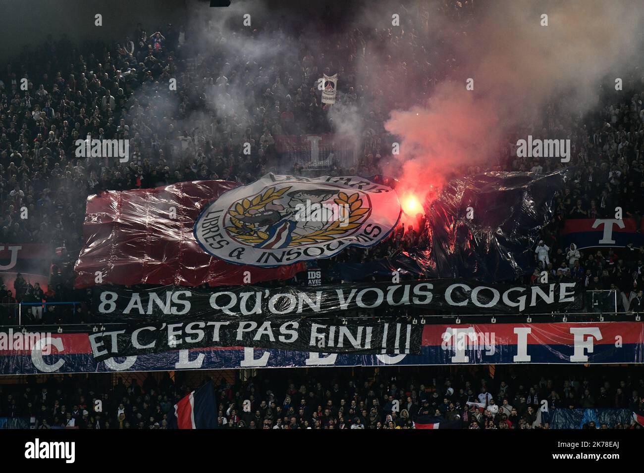 Olympique de Marseille les banderoles des ultras de la capitale pendant le 11th jour de la Ligue 1 Conforama, entre Paris Saint Germain (PSG) et Olympique Marseille (OM), 27 octobre 2019 Banque D'Images