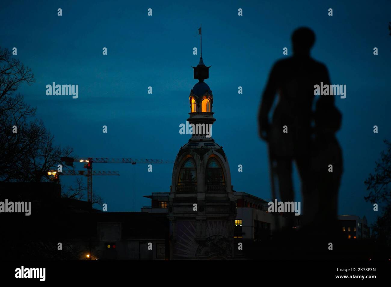 PHOTOPQR/OUEST FRANCE/Franck Dubray ; Nantes ; 10/12/2019 ; la tour LU dans le centre ville de Nantes - FRANCE - 10 DÉCEMBRE 2019 GRÈVE *** Légende locale *** Banque D'Images